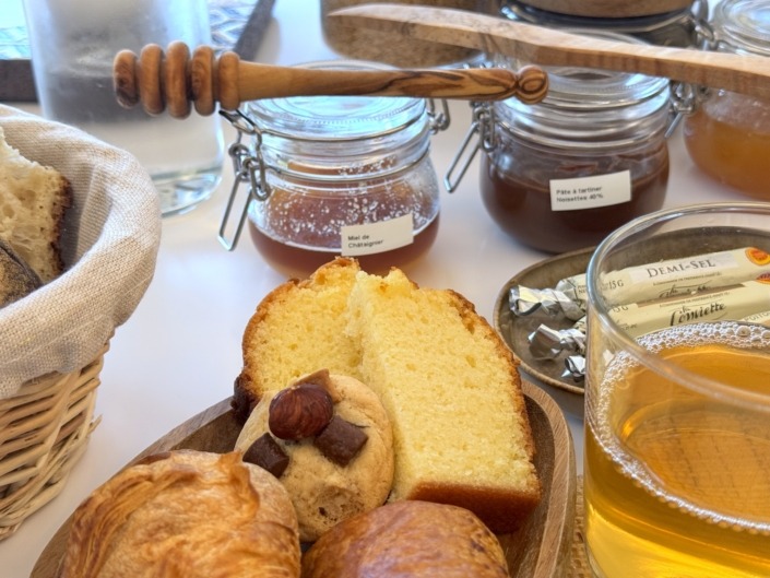 Le petit déjeuner gourmand de Villa Balāo