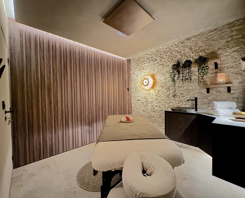 massages at Villa Balāo